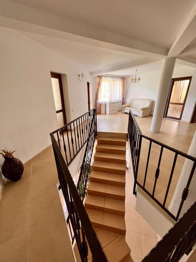 Casa Mardar Lägenhet Oradea Exteriör bild