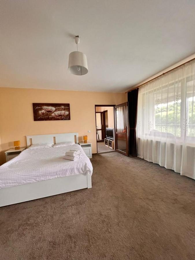 Casa Mardar Lägenhet Oradea Exteriör bild
