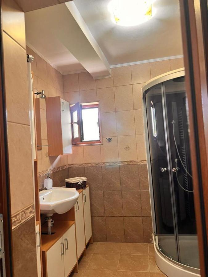 Casa Mardar Lägenhet Oradea Exteriör bild
